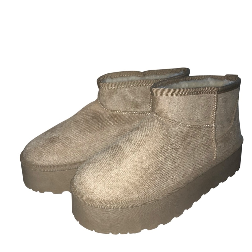 Women's Tan Platform Ankle Boots with Plush Lining